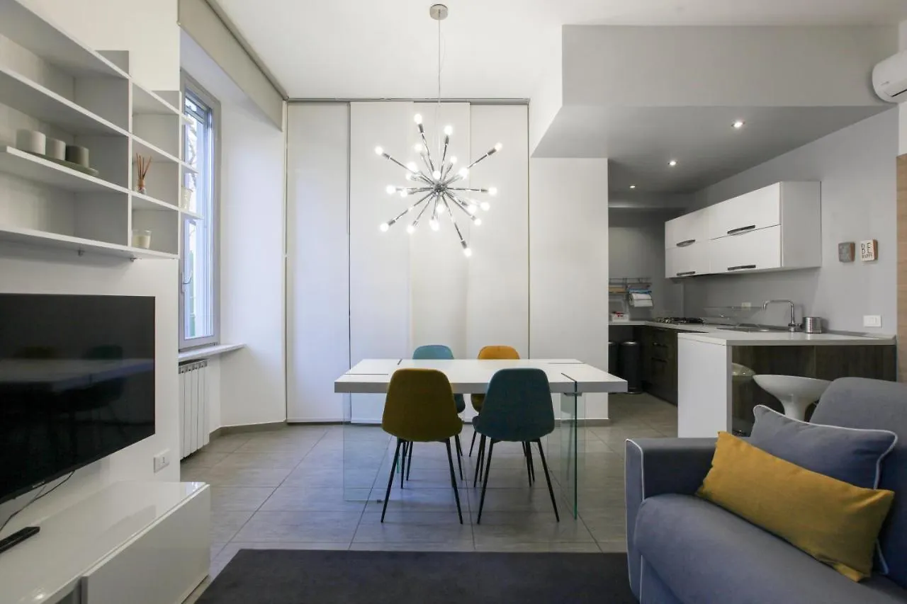 Modern Apartment Close To Shopping District Milan