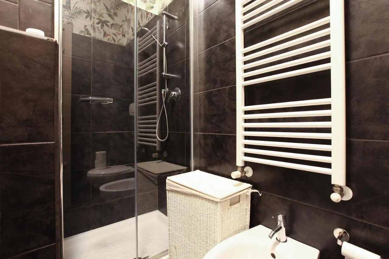 Modern Apartment Close To Shopping District Milan