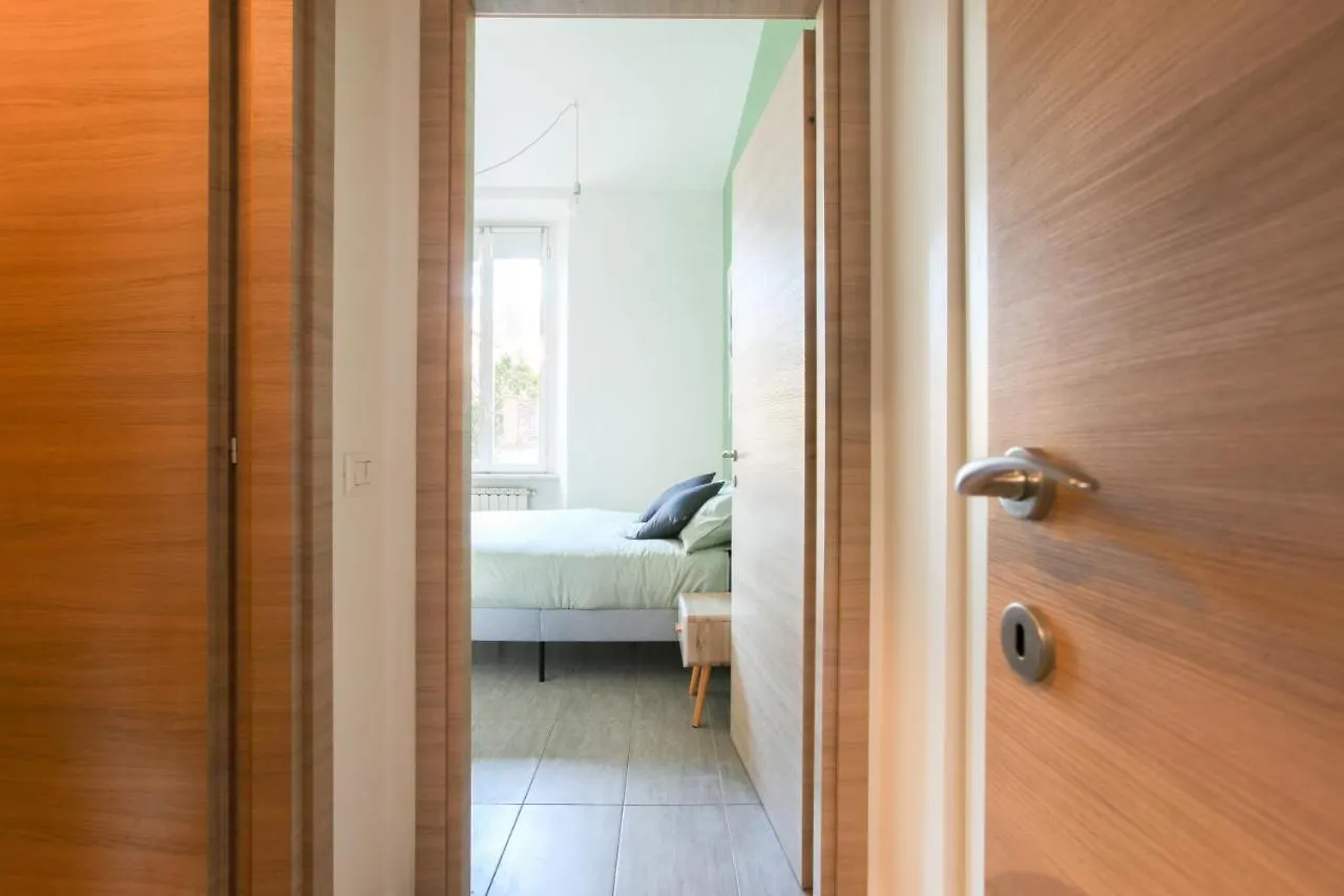 Modern Apartment Close To Shopping District Milan 0*,